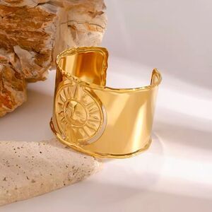 Gold Sun Cuff Bracelet – Bold & Elegant Statement Piece. Trendy!